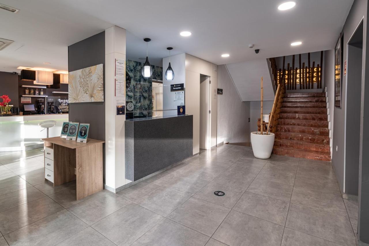 בנידורם Hotel Golden מראה חיצוני תמונה