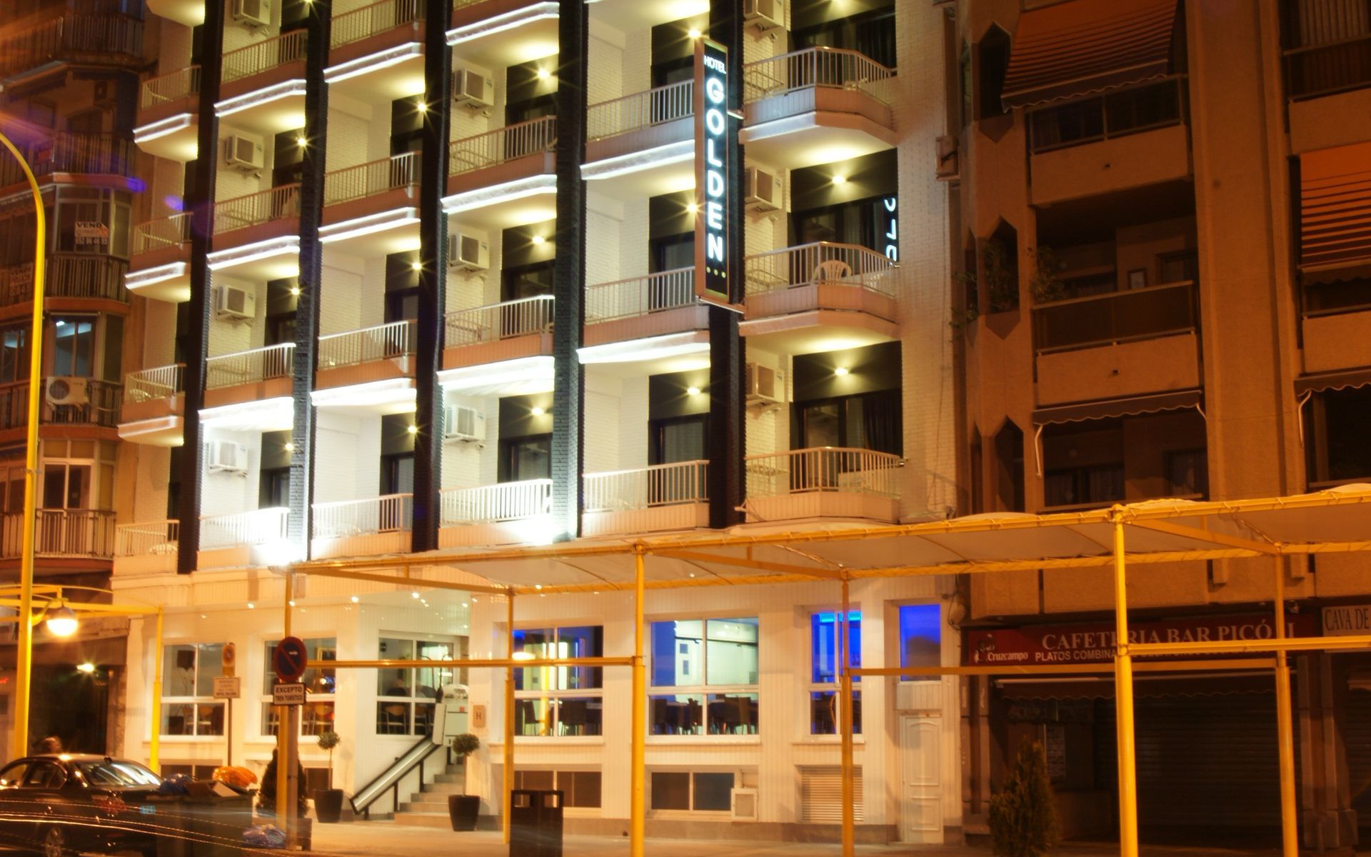 בנידורם Hotel Golden מראה חיצוני תמונה