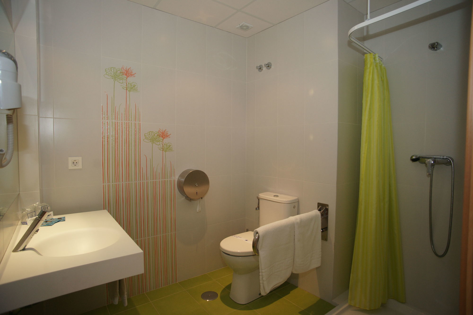 בנידורם Hotel Golden מראה חיצוני תמונה