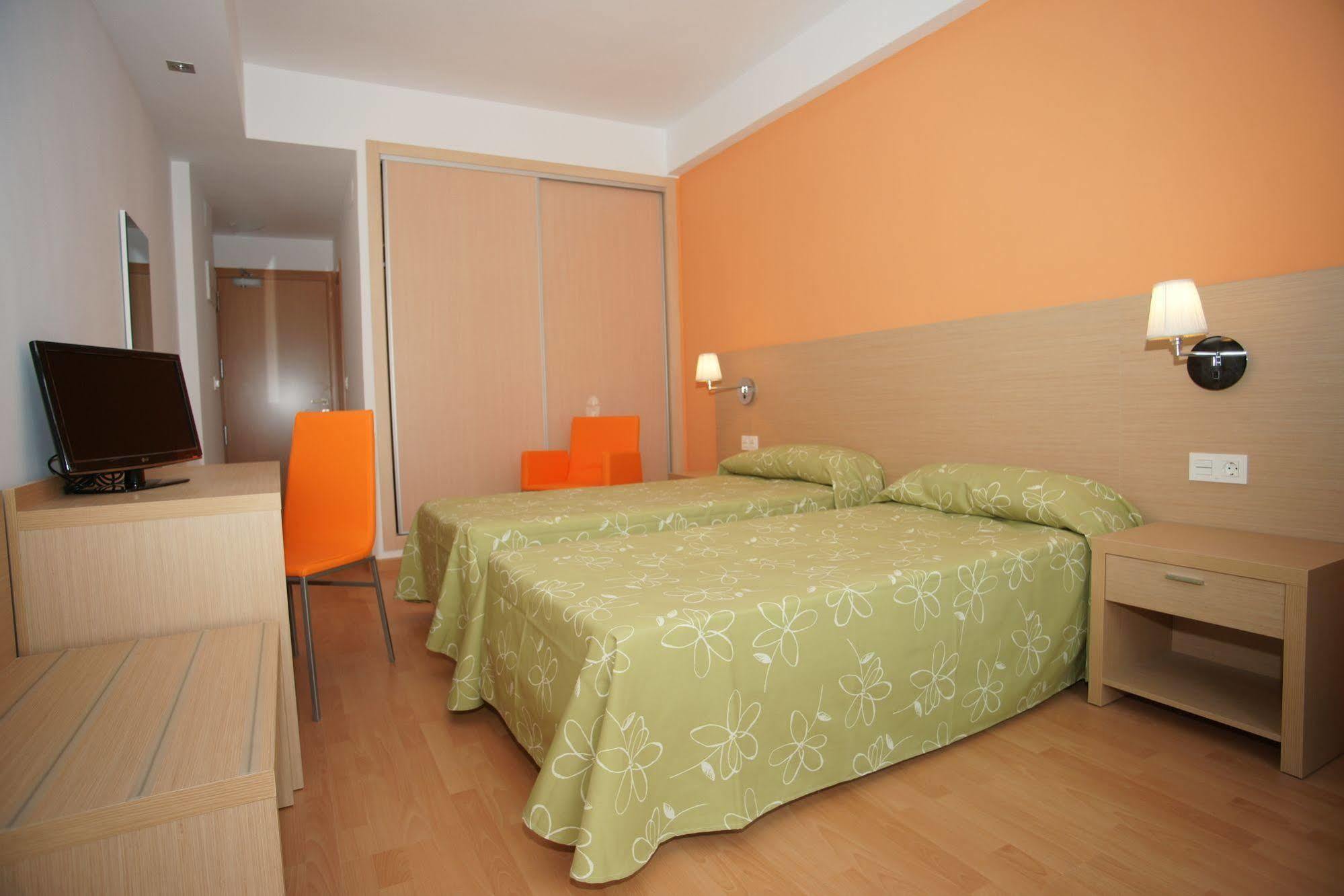 בנידורם Hotel Golden מראה חיצוני תמונה
