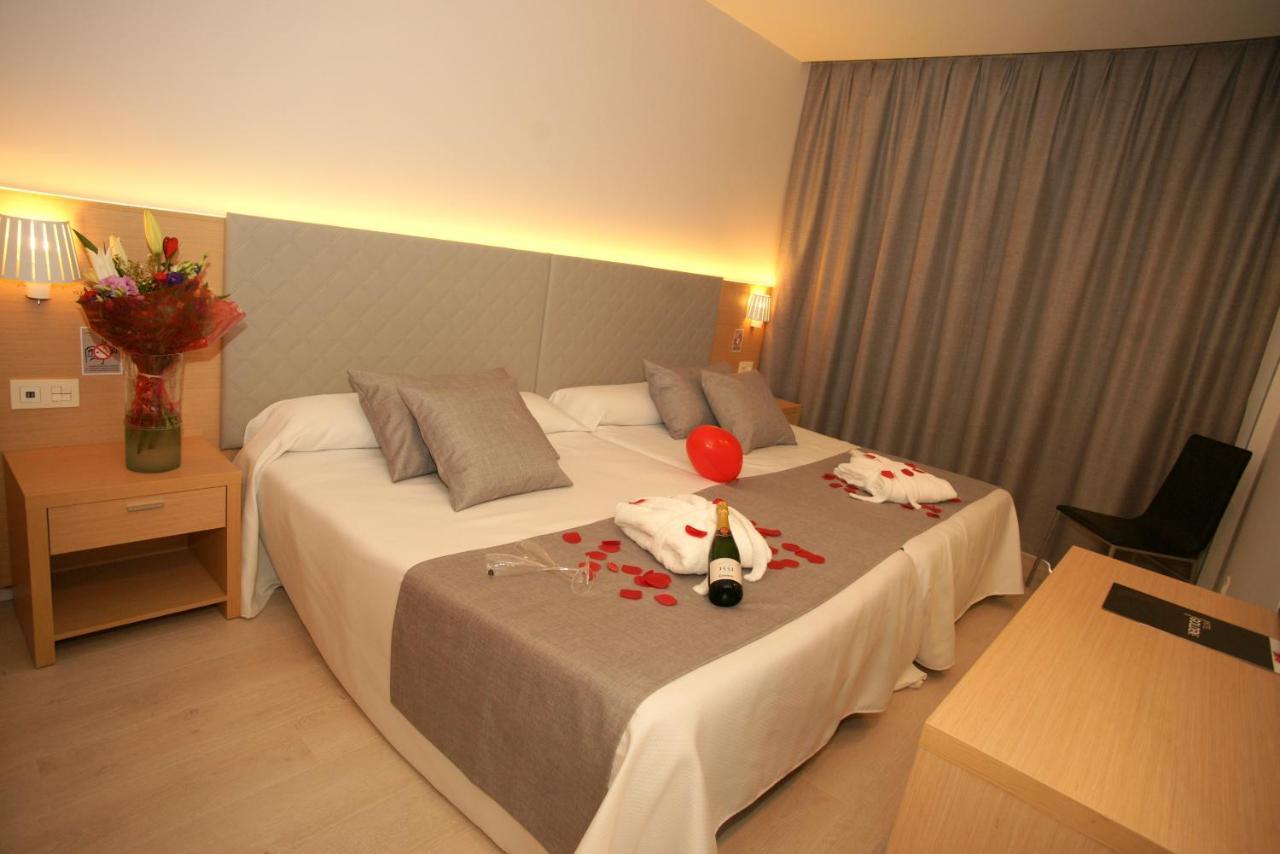 בנידורם Hotel Golden מראה חיצוני תמונה
